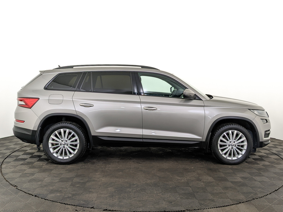 Skoda Kodiaq 2021 142 570км фото №4