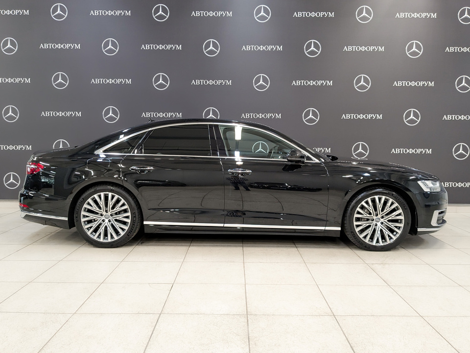 car-card-slide Audi A8 2018 114 544км фото №4