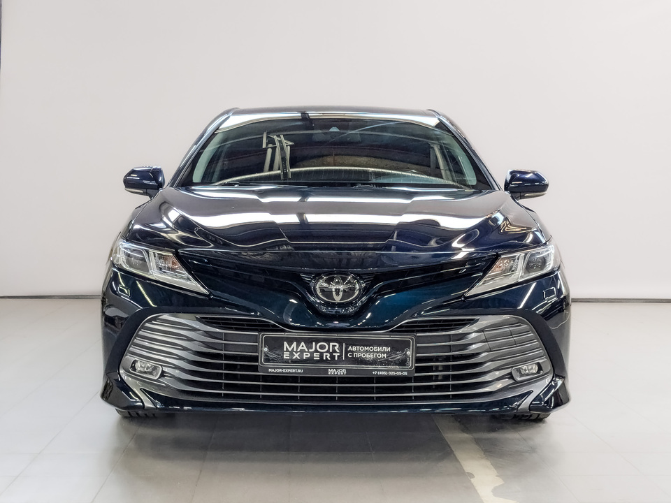 car-card-slide Toyota Camry 2018 126 545км фото №2
