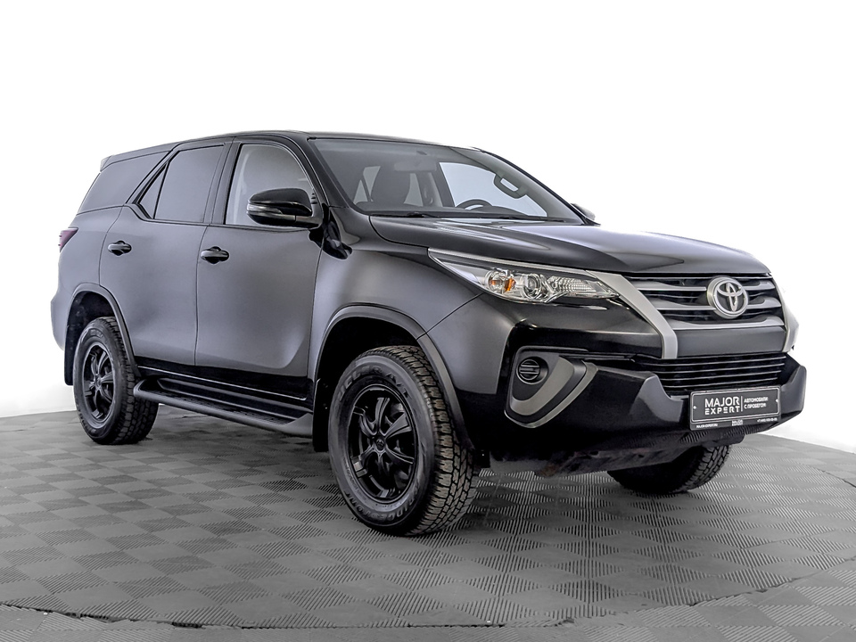 Toyota Fortuner 2019 76 190км фото №3