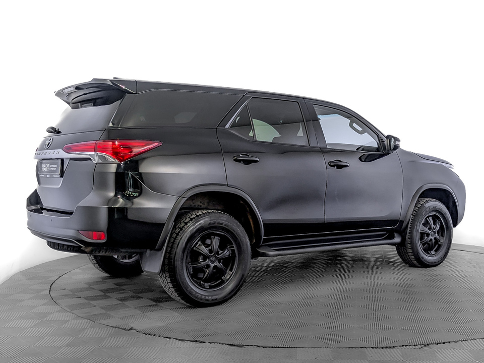 Toyota Fortuner 2019 76 190км фото №5