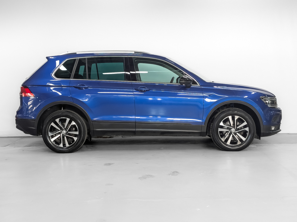 car-card-slide Volkswagen Tiguan 2019 115 400км фото №4