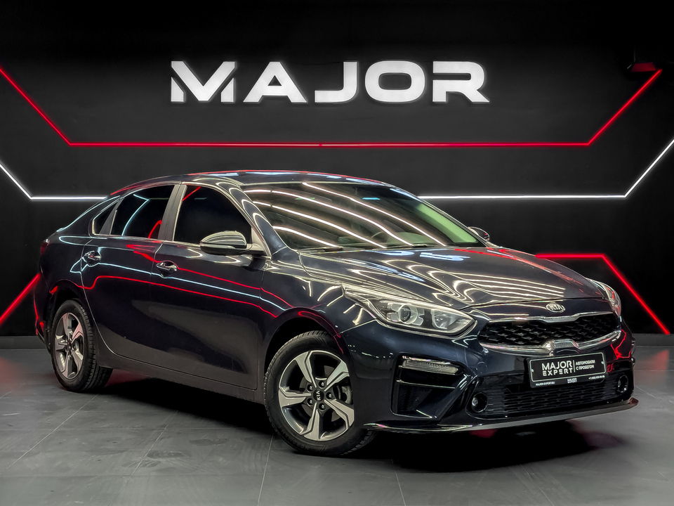 car-card-slide Kia Cerato 2019 97 924км фото №3