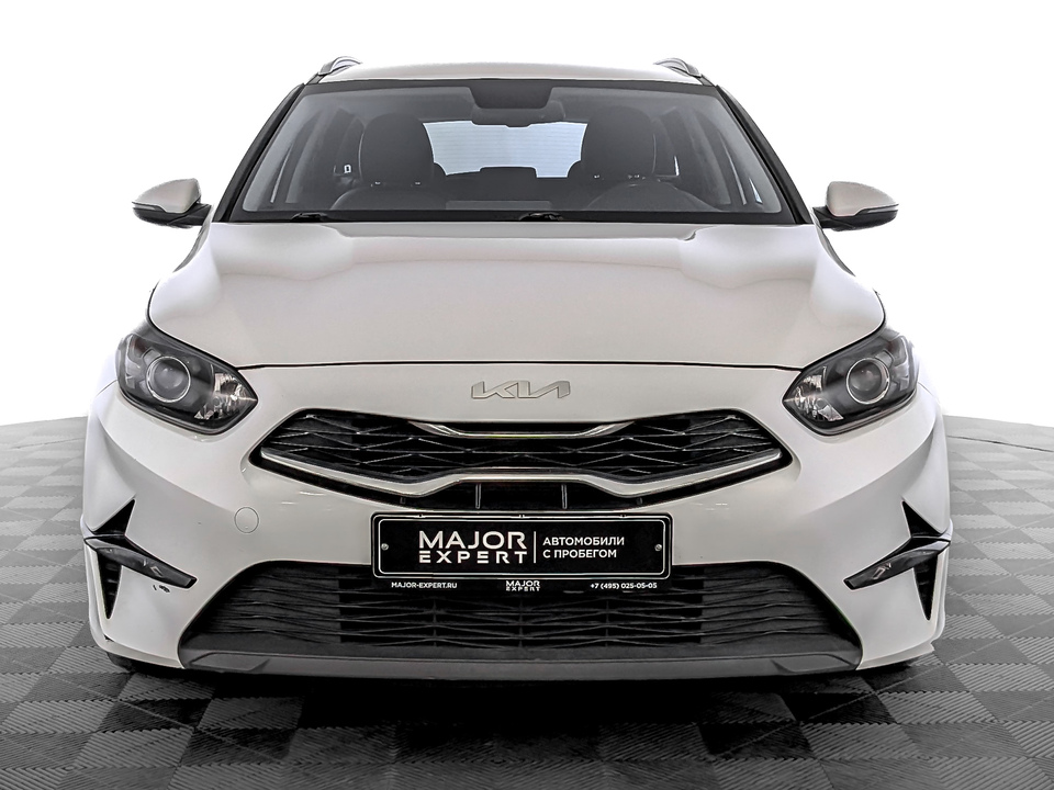 car-card-slide Kia Ceed 2021 80 578км фото №2