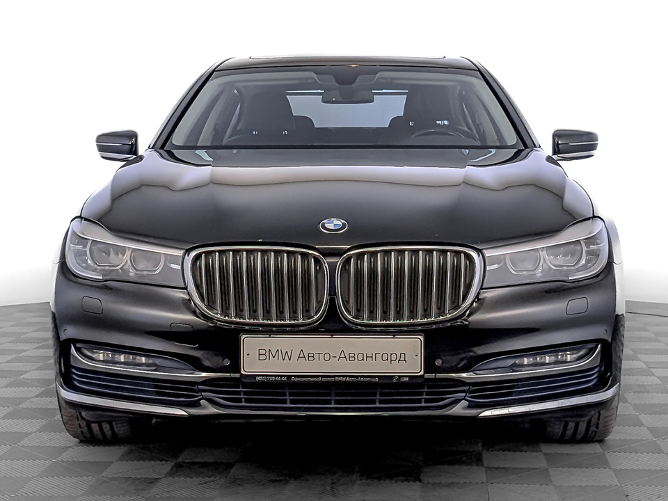 car-card-slide BMW 7 серии 2016 179 329км фото №2