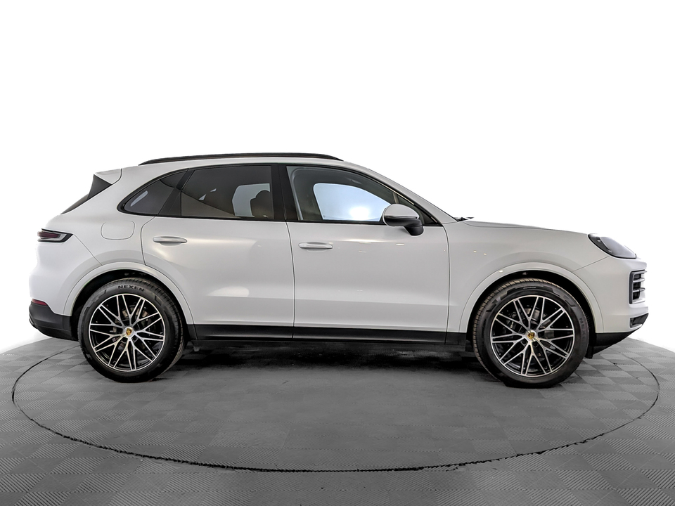 Porsche Cayenne 2024 27 718км фото №5